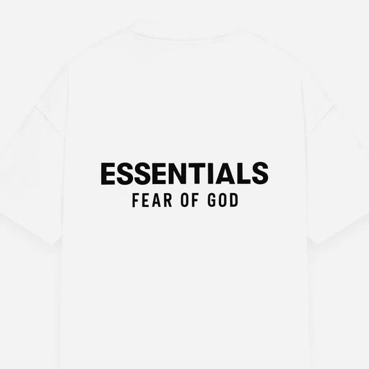 TSHIRT ESSENTIALS BLANCA SS25 LETRAS NEGRAS