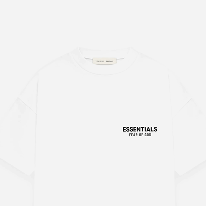 TSHIRT ESSENTIALS BLANCA SS25 LETRAS NEGRAS